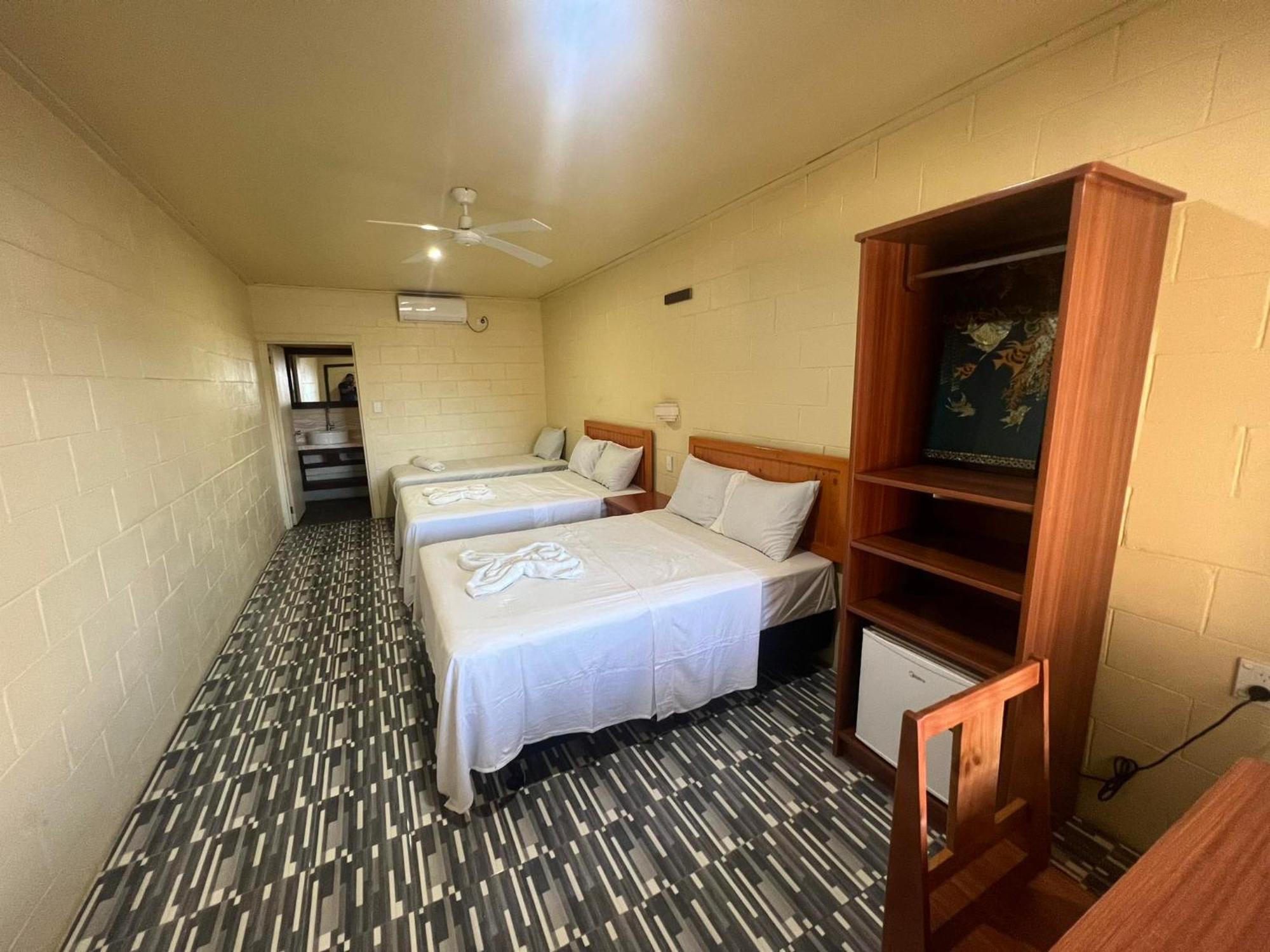 Transit Motel Мулифануа Экстерьер фото
