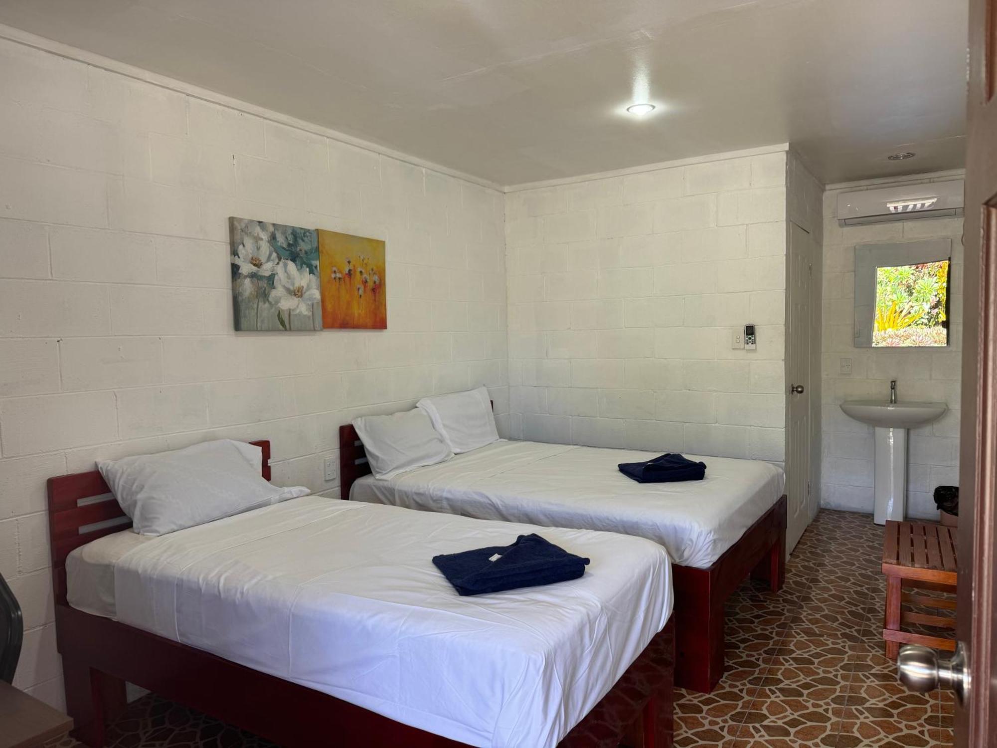 Transit Motel Мулифануа Экстерьер фото