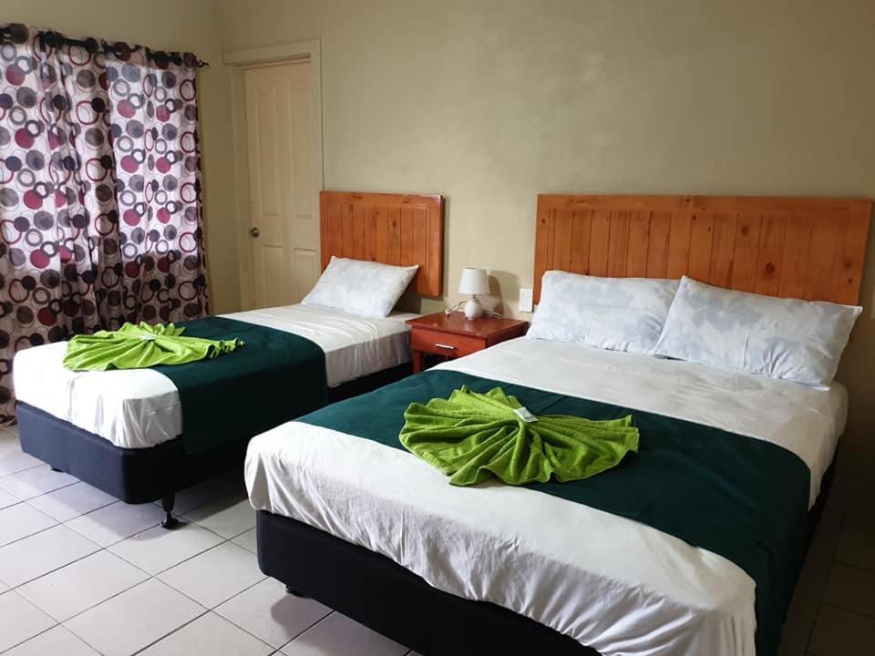 Transit Motel Мулифануа Экстерьер фото